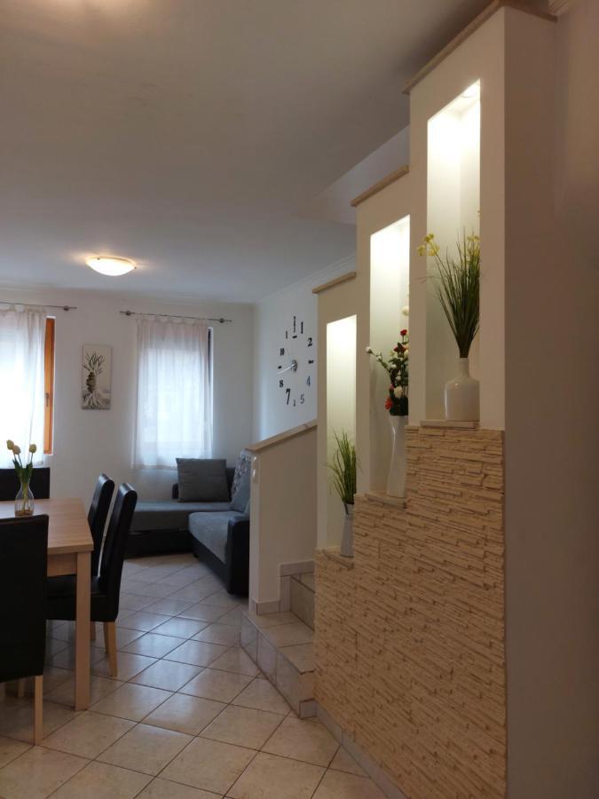Apartmancentrum Gyula Eksteriør billede